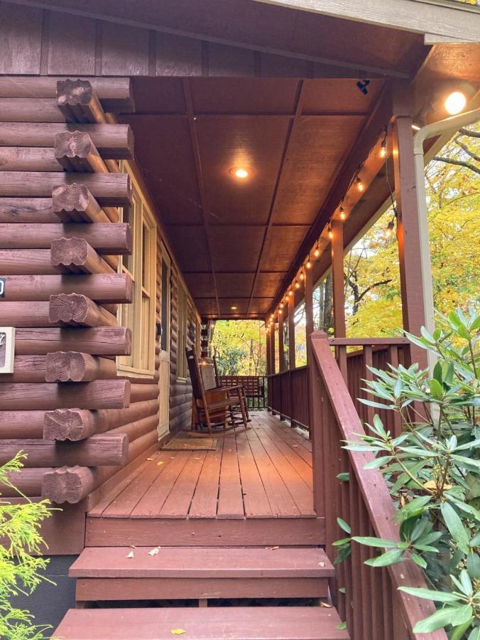Log Cabin On Peaceful River Блоуинг-Рок Экстерьер фото